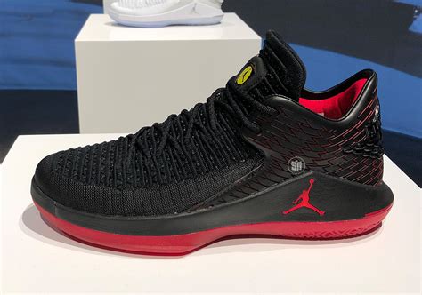 air jordan 32 sneakers.